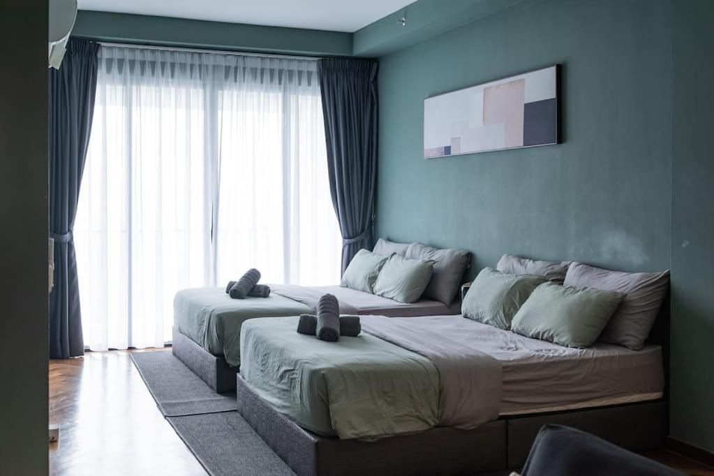Deluxe Seaview Suite Twin Bed By The Only Bnb Tanjung Tokong Екстер'єр фото